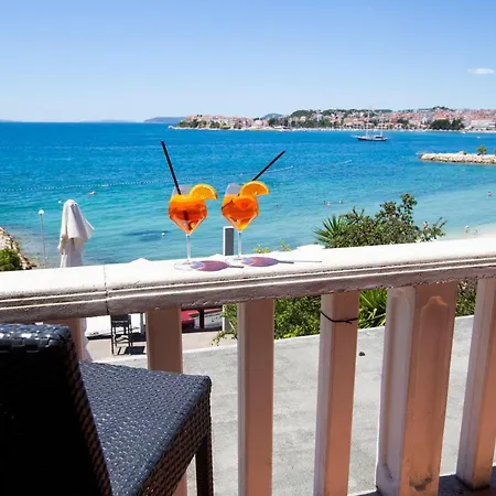 Apartment Studio On The Beach Podstrana